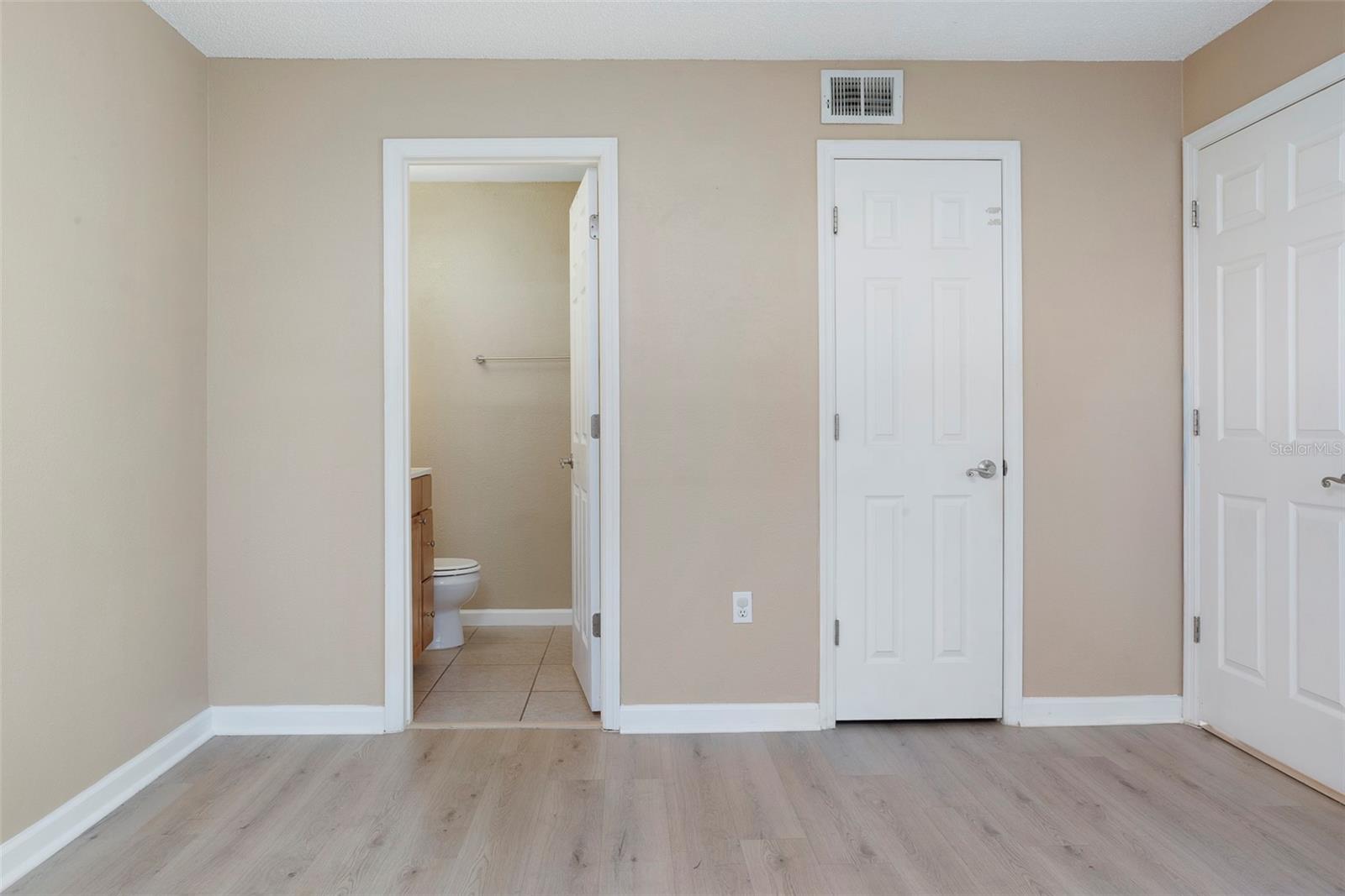 BELLA VISTA ON LAKE - Residential