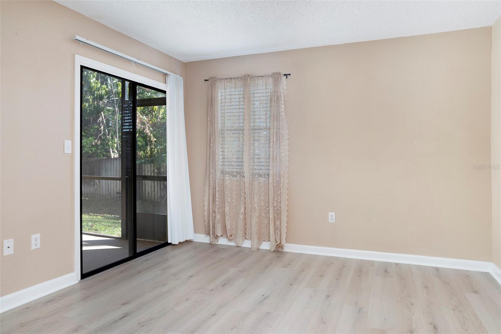 BELLA VISTA ON LAKE - Residential