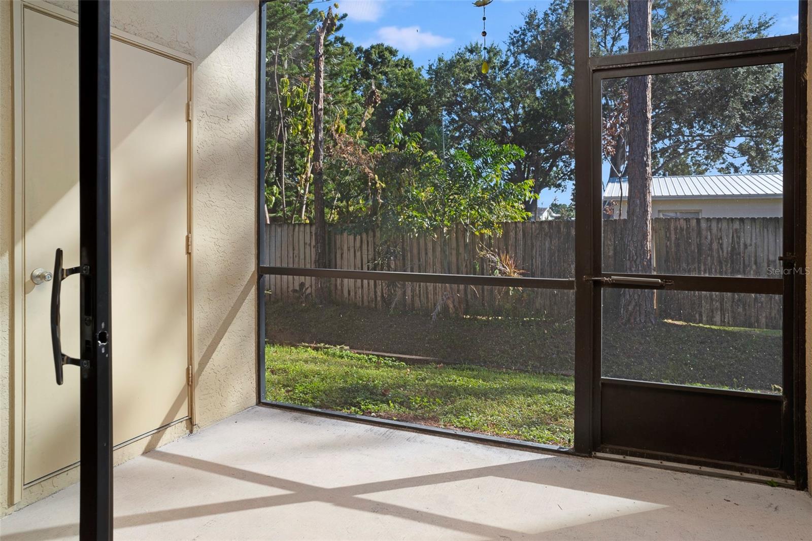 BELLA VISTA ON LAKE - Residential