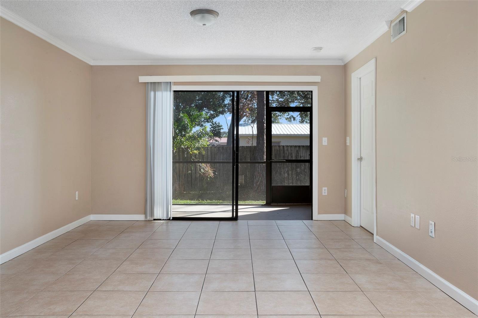 BELLA VISTA ON LAKE - Residential