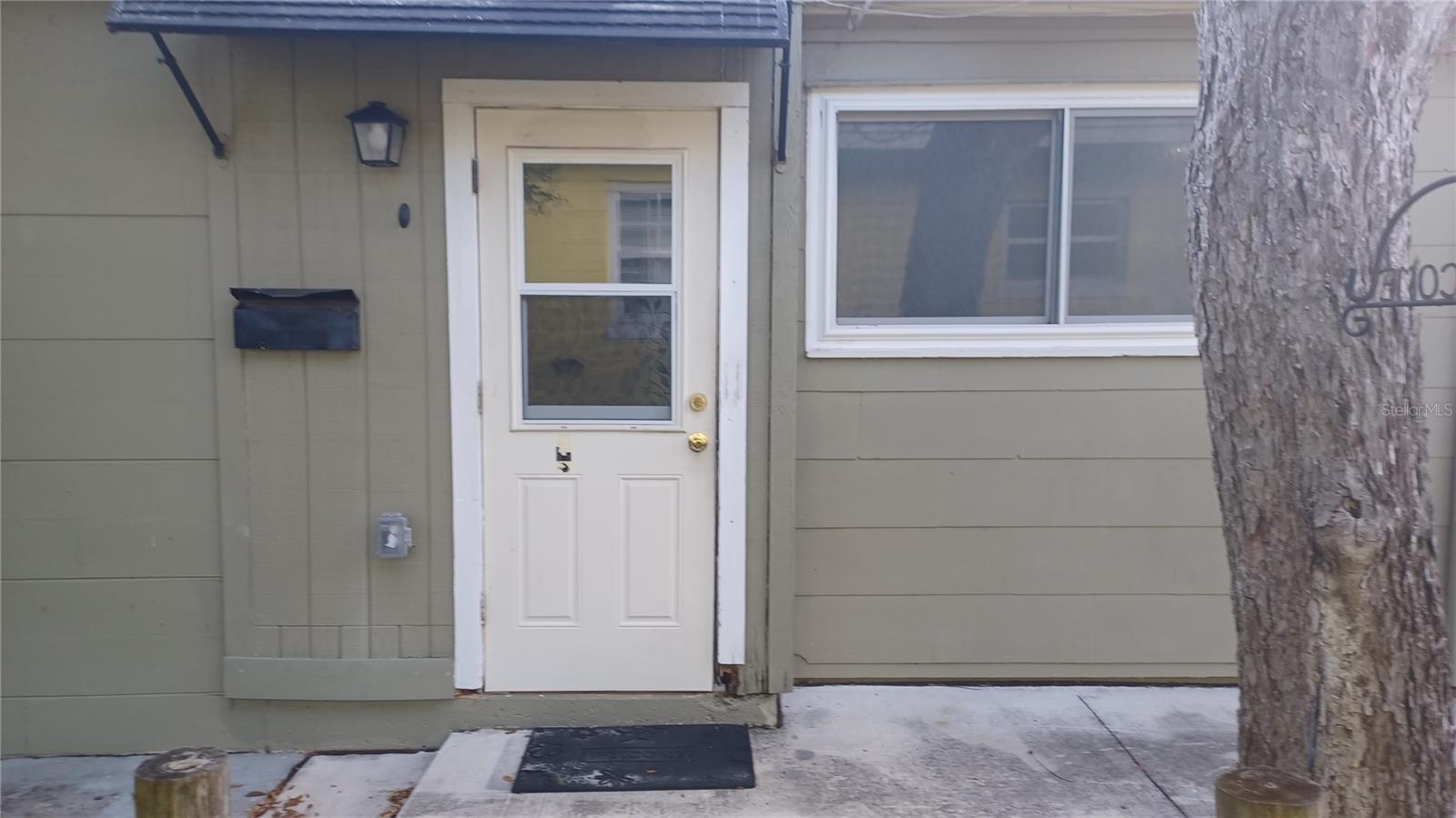 ST PETERSBURG BEACH REP - Residential Lease