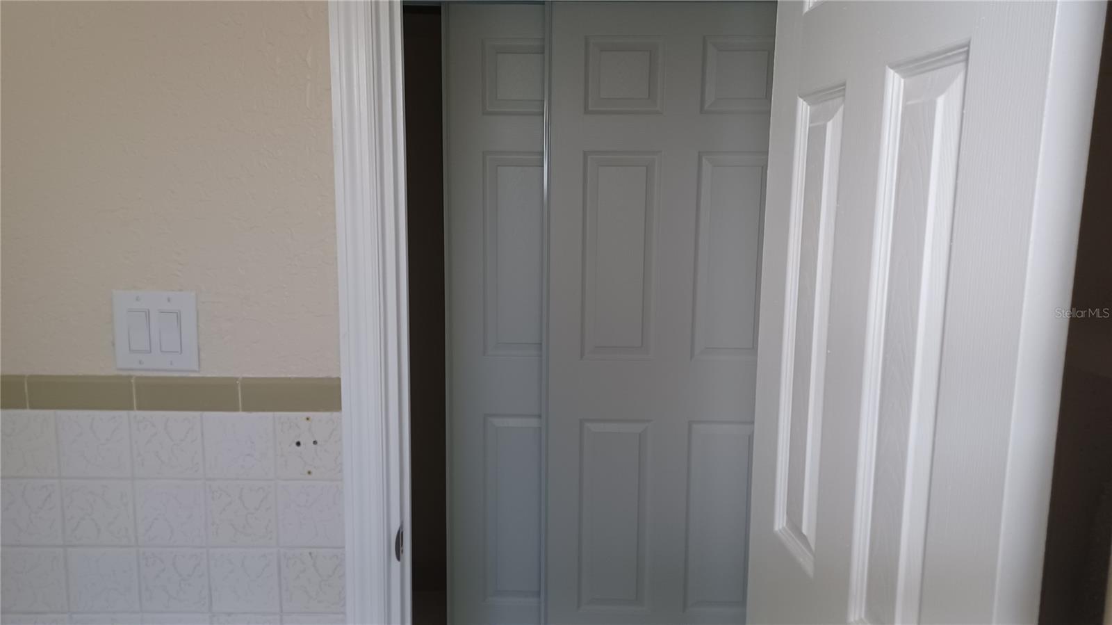 ST PETERSBURG BEACH REP - Residential Lease
