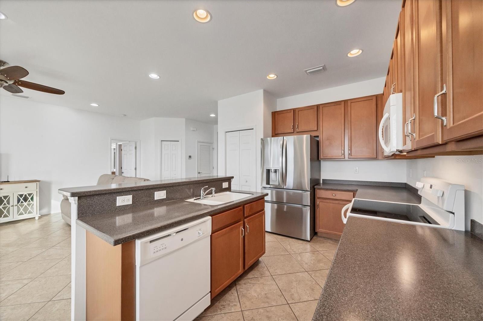 VENTURA VILLAGE - Residential