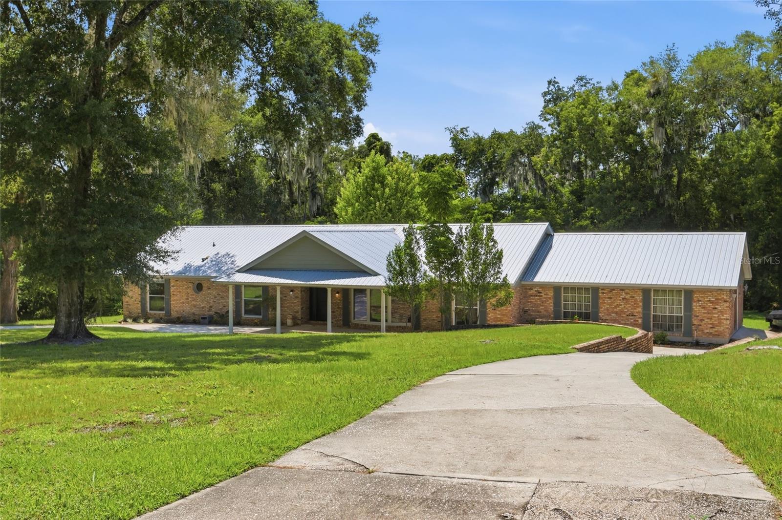 1150 MARKHAM WOODS ROAD