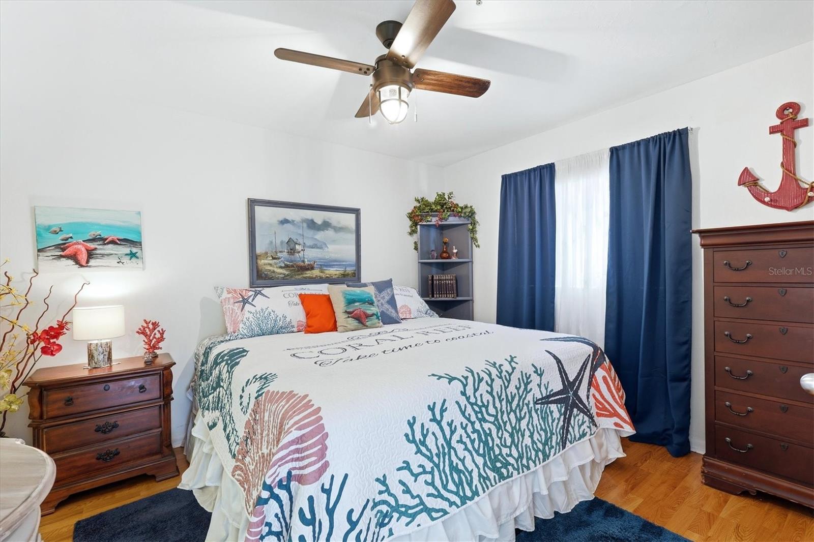 LEMON BAY BREEZES PH 01 - Residential