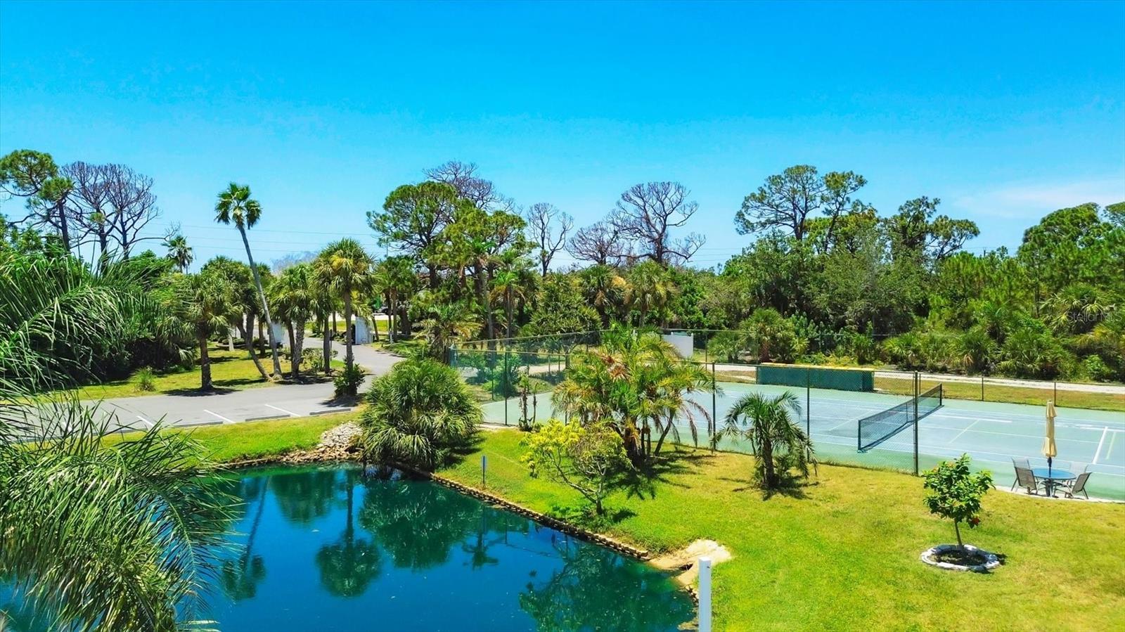 LEMON BAY BREEZES PH 01 - Residential