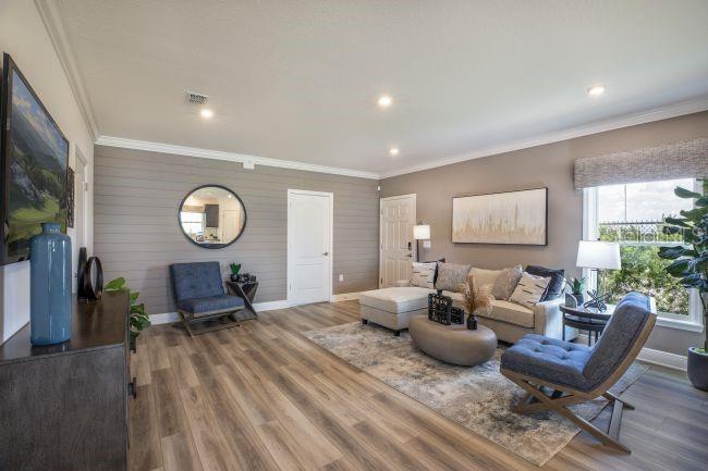 MIRADA TOWNHOMES - Residential