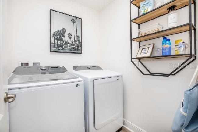 MIRADA TOWNHOMES - Residential