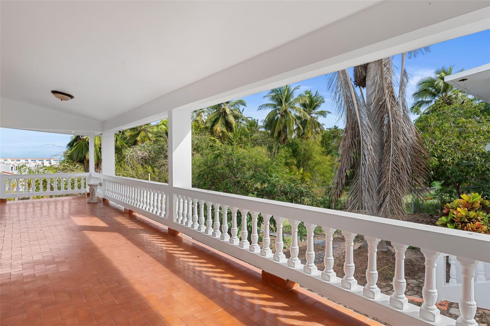 BARRIO BAJURAS - Residential