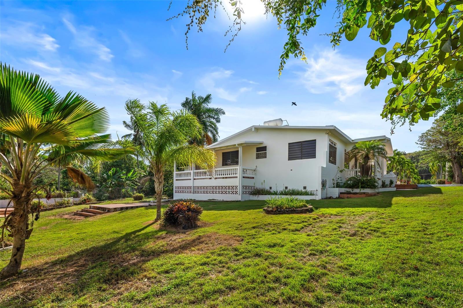 BARRIO BAJURAS - Residential