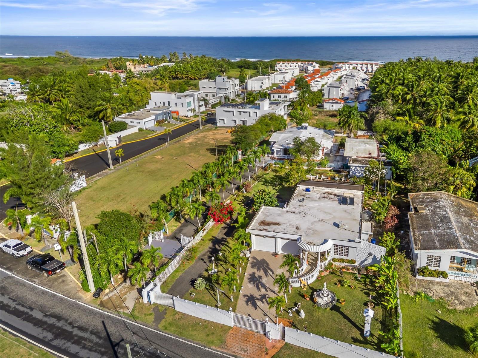 BARRIO BAJURAS - Residential