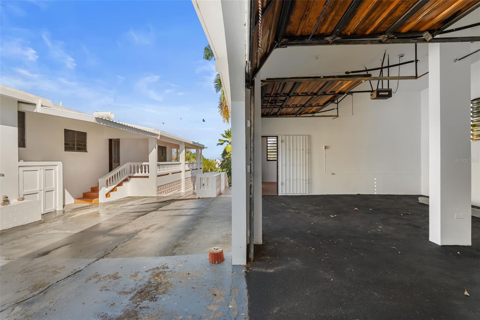 BARRIO BAJURAS - Residential