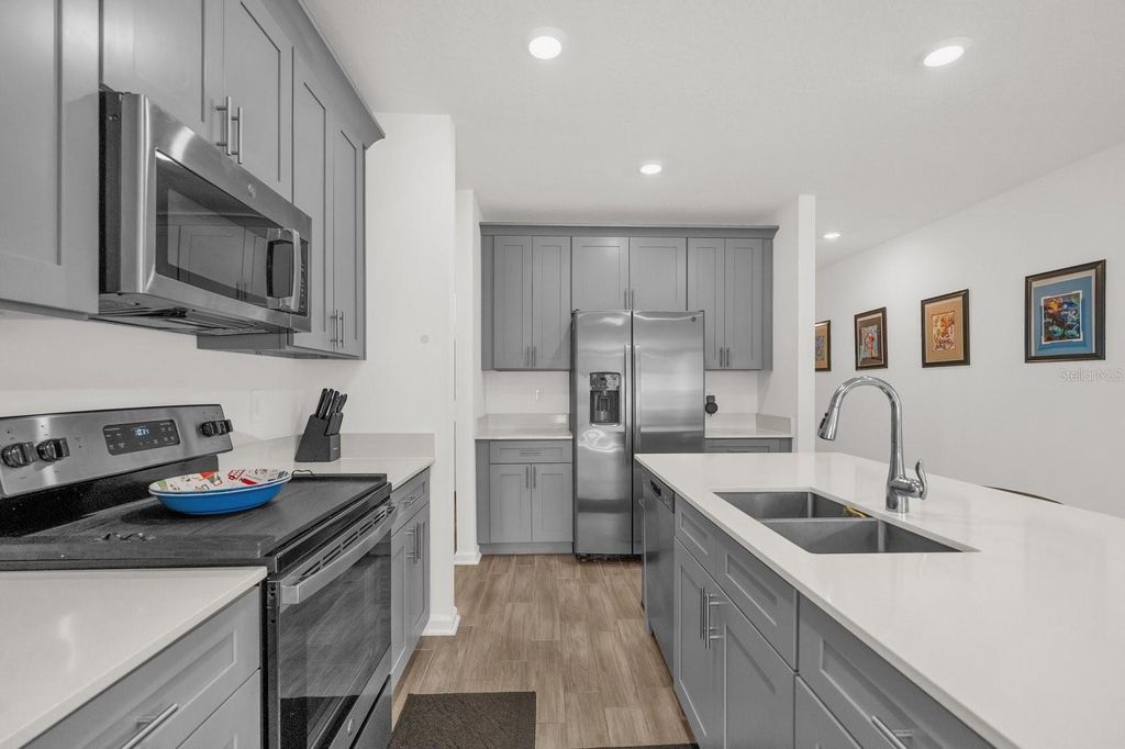 Photo of 555 Jett Lane, Davenport, FL 33837 (MLS # O6388608)