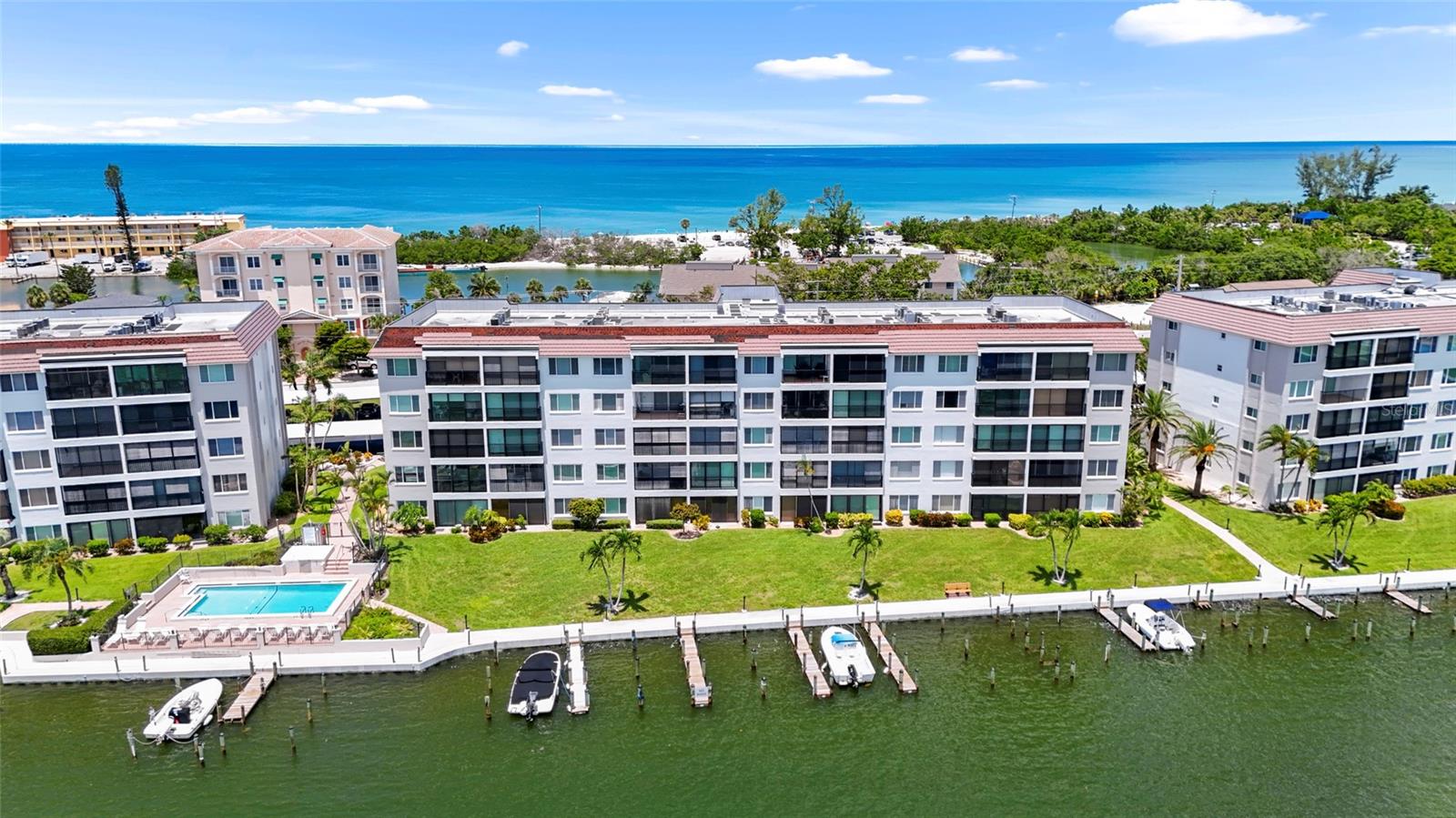 SUNRISE COVE SEC 3 - Residential
