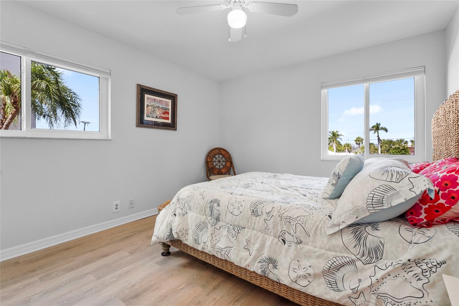 SUNRISE COVE SEC 3 - Residential