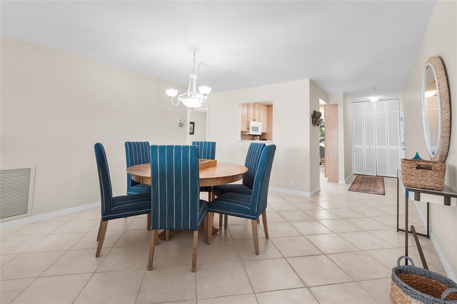 SUNRISE COVE SEC 3 - Residential