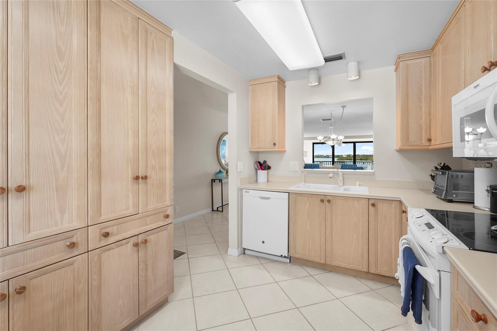SUNRISE COVE SEC 3 - Residential