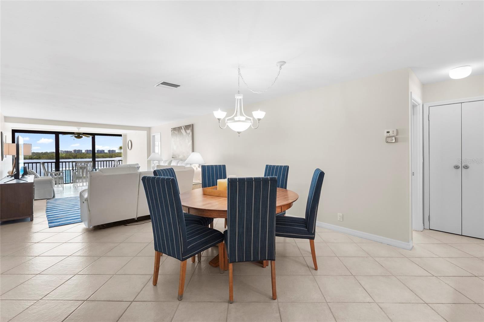 SUNRISE COVE SEC 3 - Residential