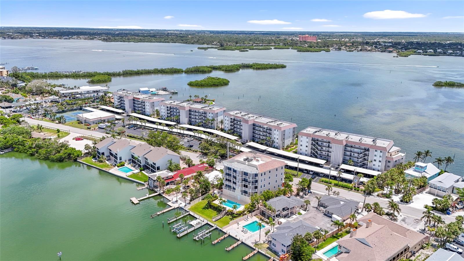 SUNRISE COVE SEC 3 - Residential