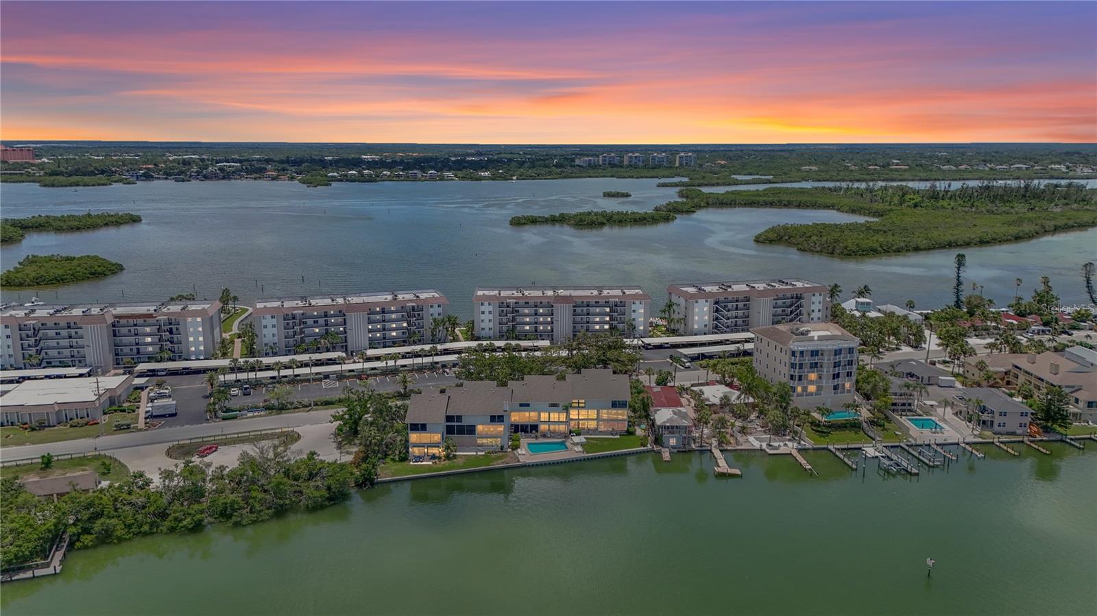 SUNRISE COVE SEC 3 - Residential