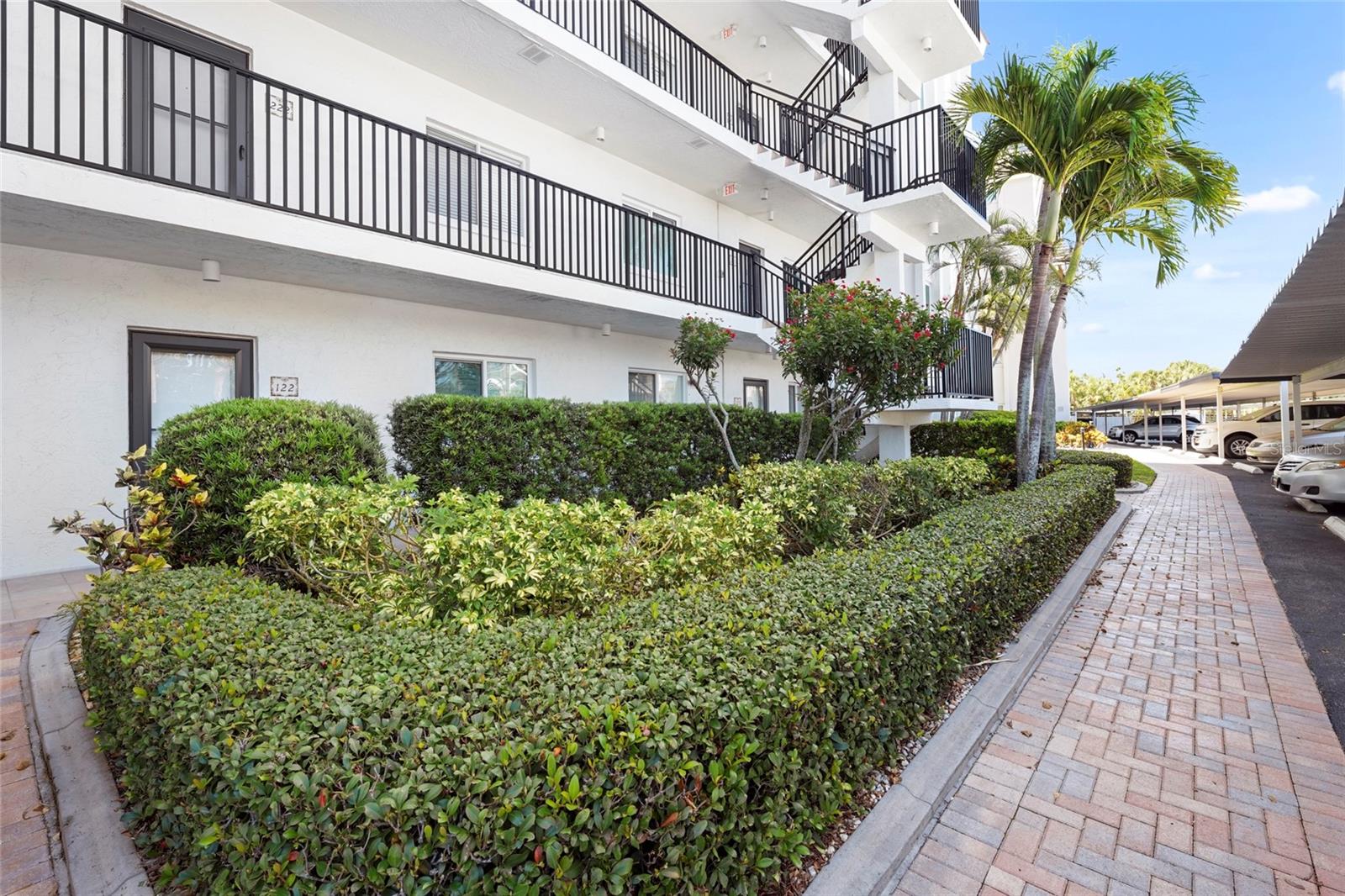 SUNRISE COVE SEC 3 - Residential