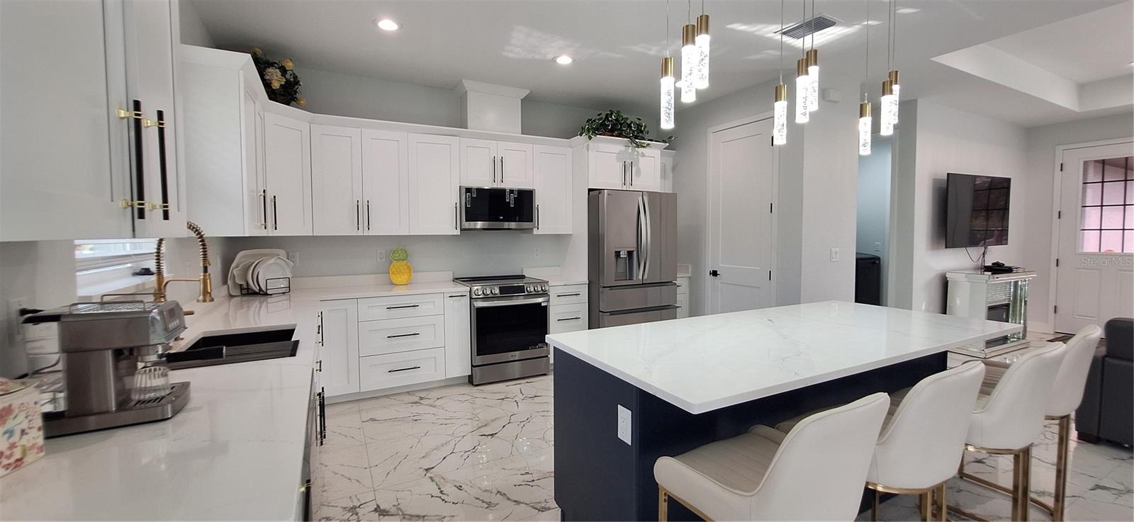 RIDGE MANOR ESTATE - Residential
