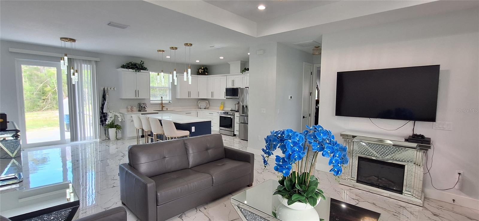 RIDGE MANOR ESTATE - Residential