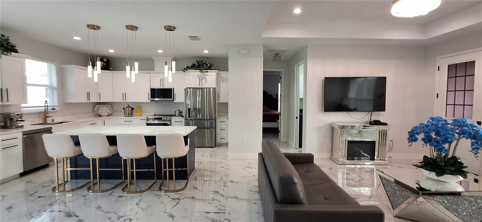 RIDGE MANOR ESTATE - Residential