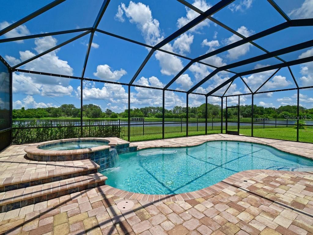 Photo of 8031 111th Terrace E, Parrish, FL 34219 (MLS # A4685281)