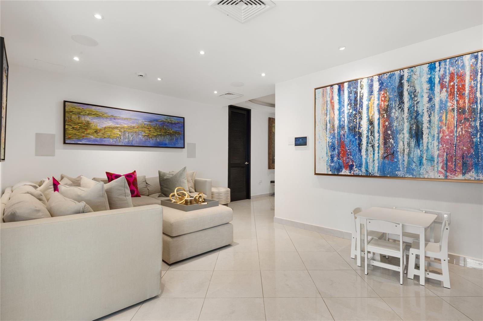 GARDEN HILLS NORTE - Residential