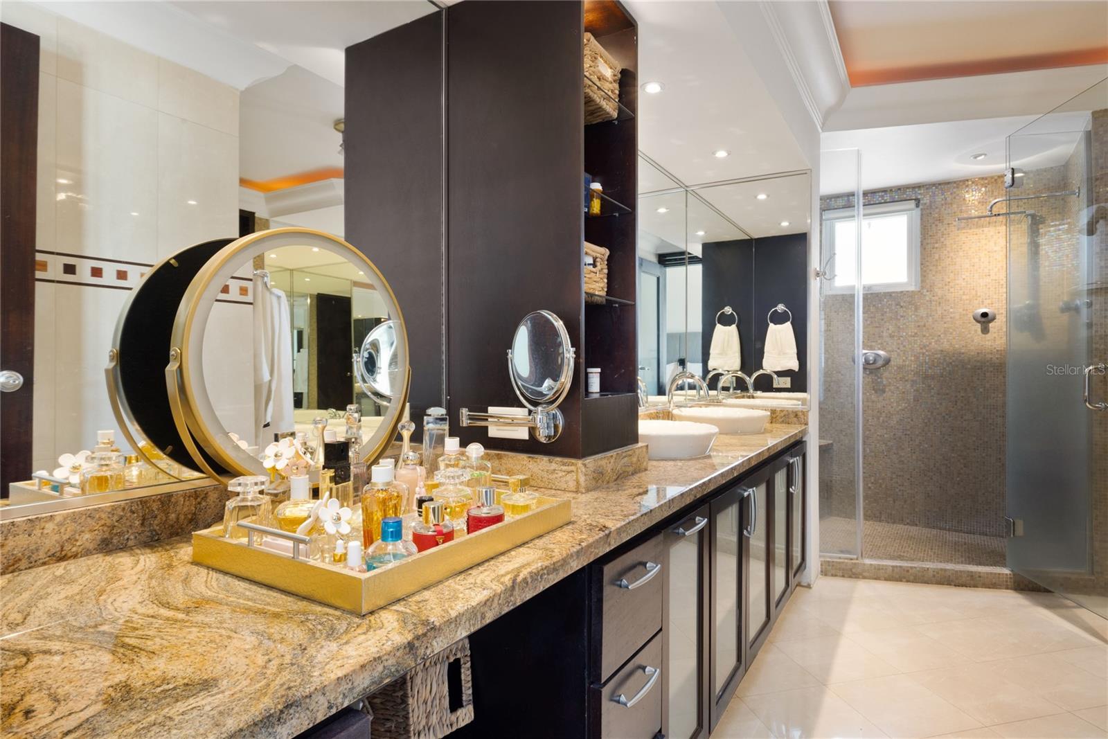 GARDEN HILLS NORTE - Residential