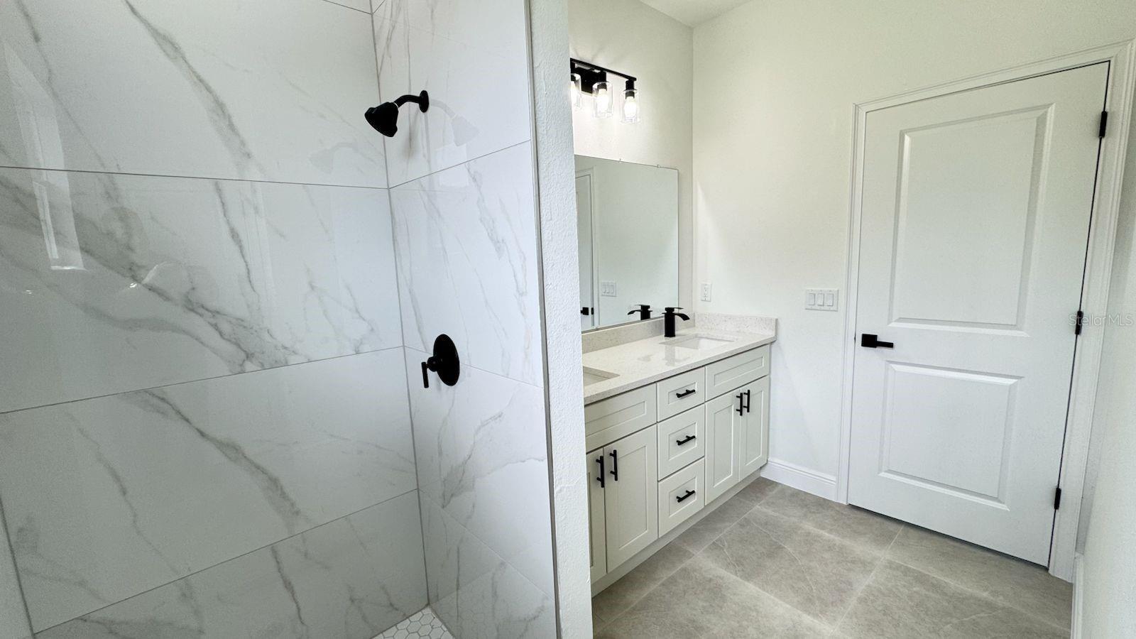 CITRUS SPGS UNIT 03 - Residential