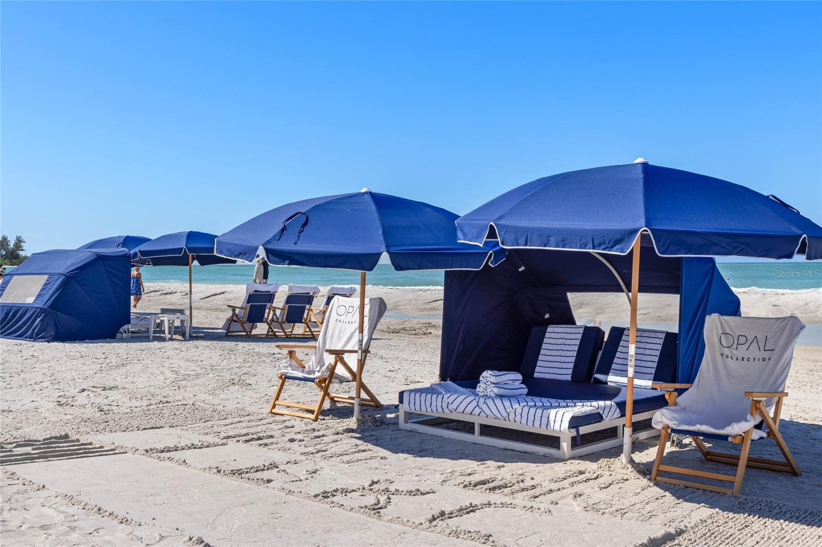 INN ON THE BEACH PH I - Residential