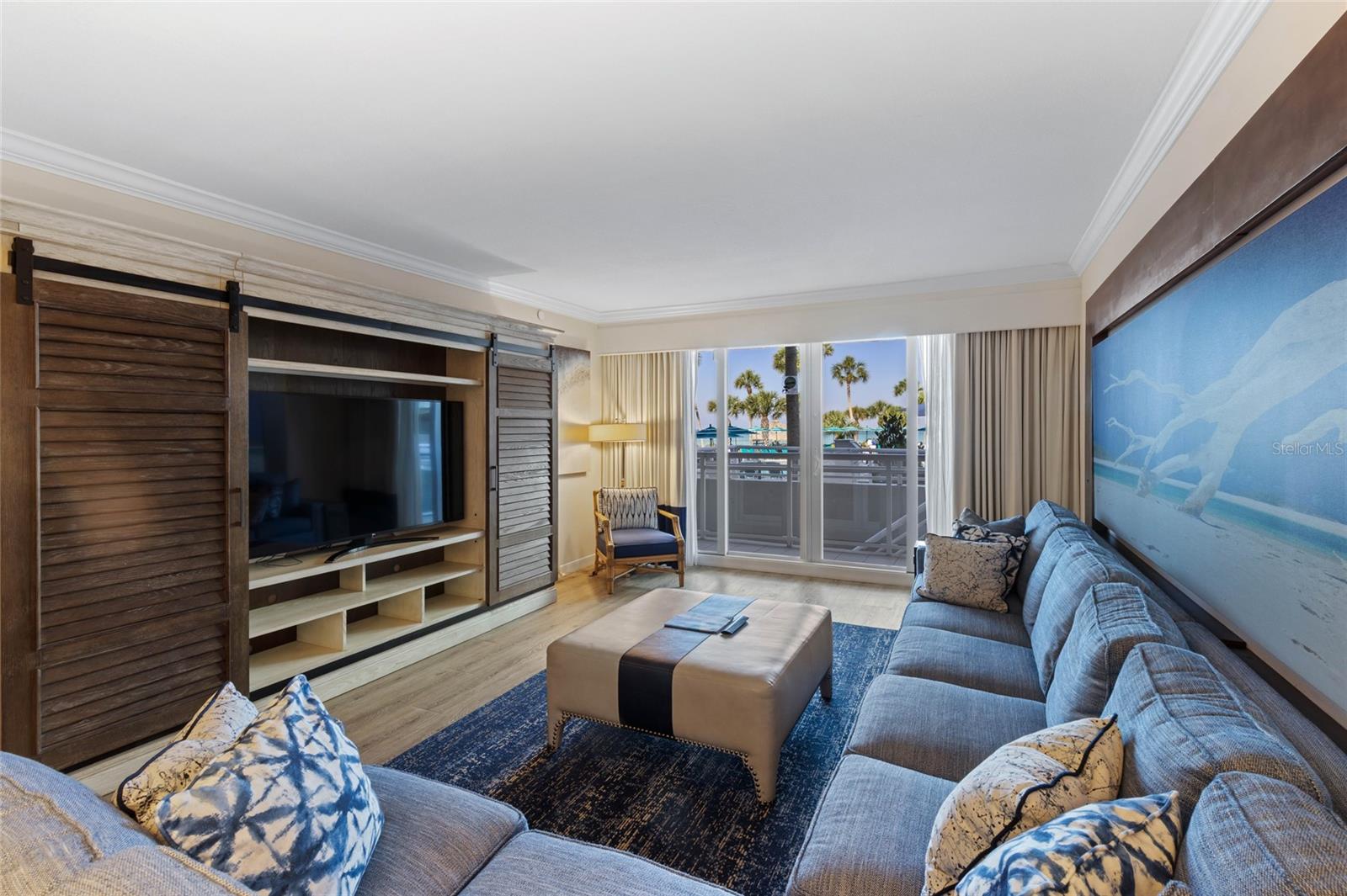 INN ON THE BEACH PH I - Residential