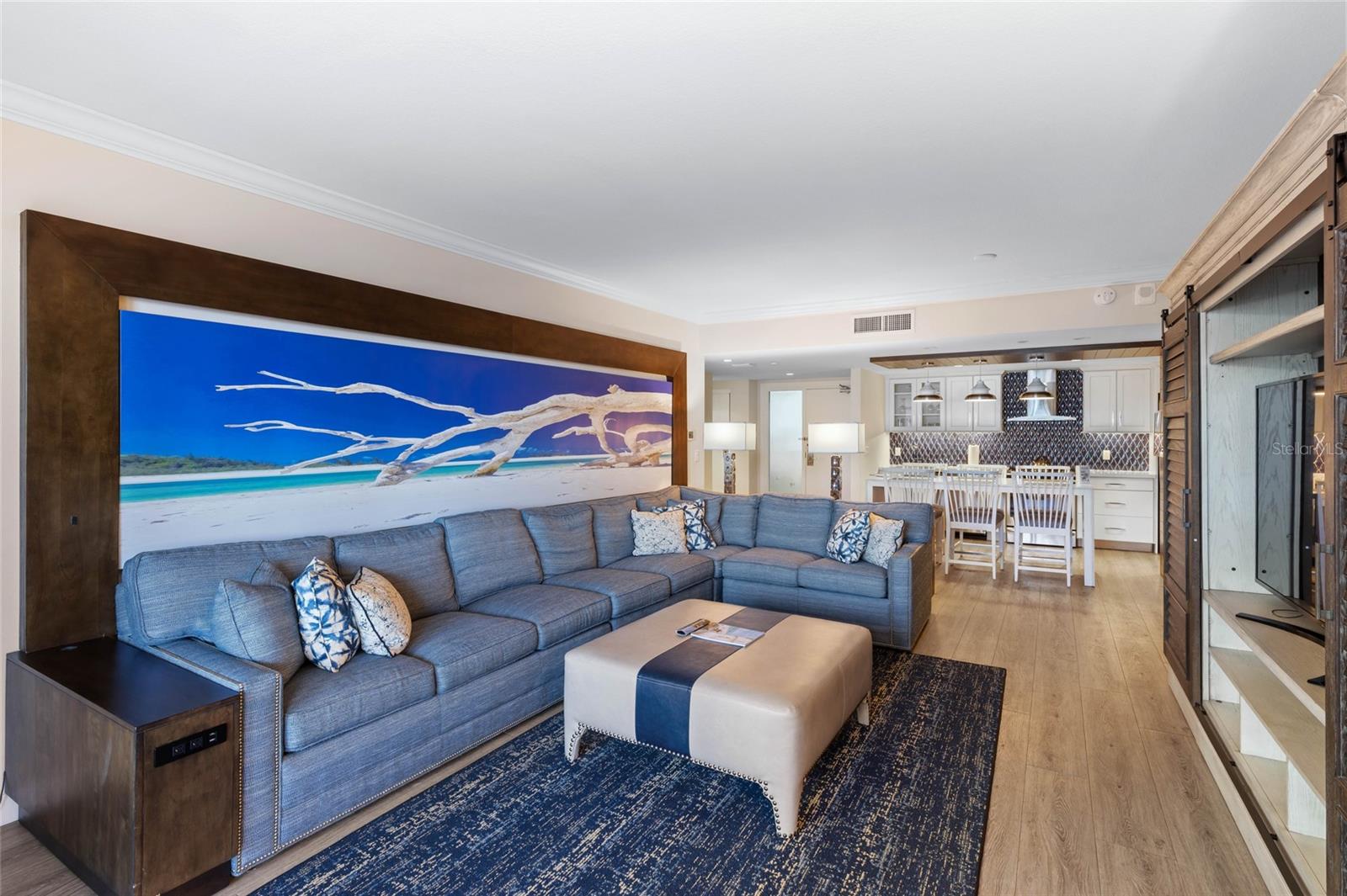 INN ON THE BEACH PH I - Residential