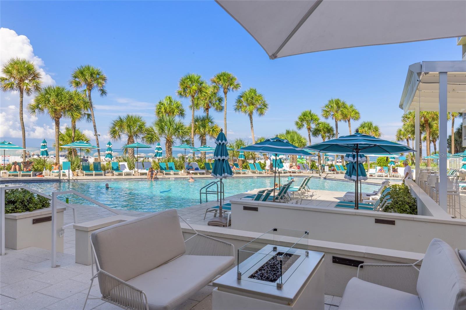 INN ON THE BEACH PH I - Residential