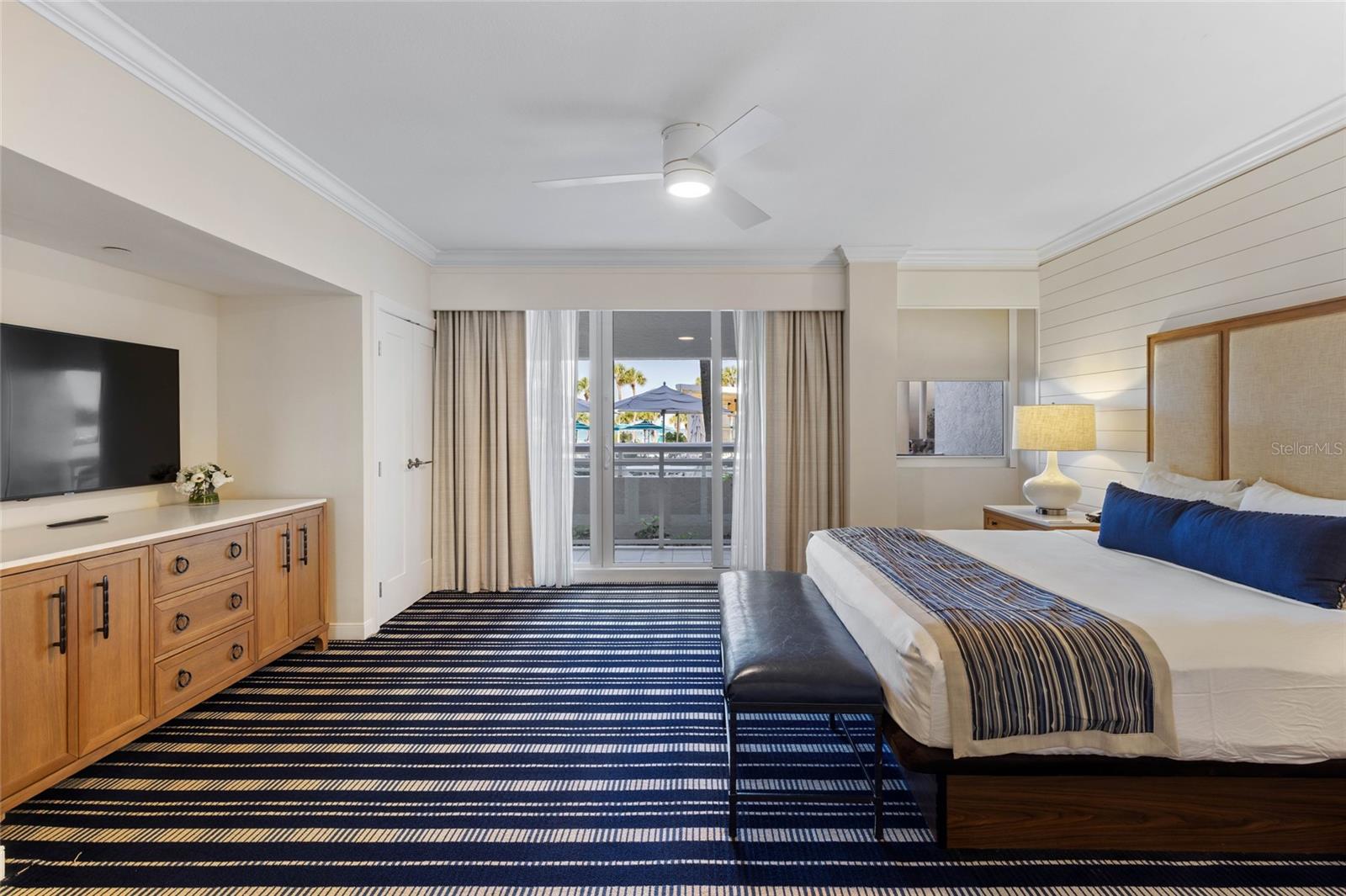 INN ON THE BEACH PH I - Residential