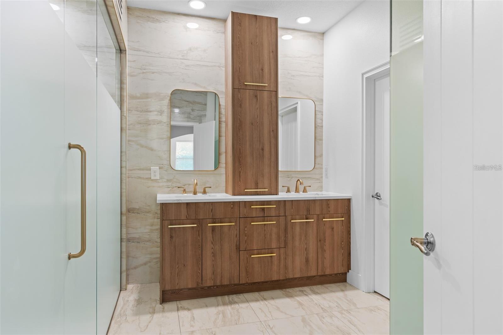 HOLDEN COVE - Residential