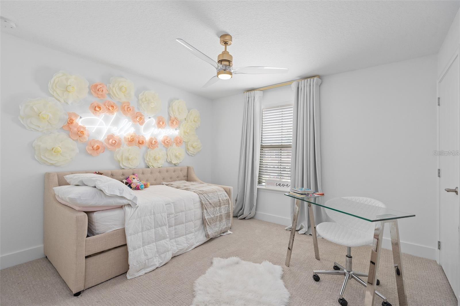 HOLDEN COVE - Residential