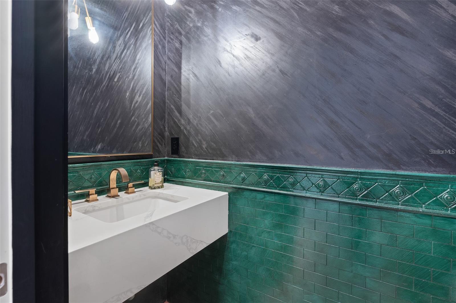 HOLDEN COVE - Residential