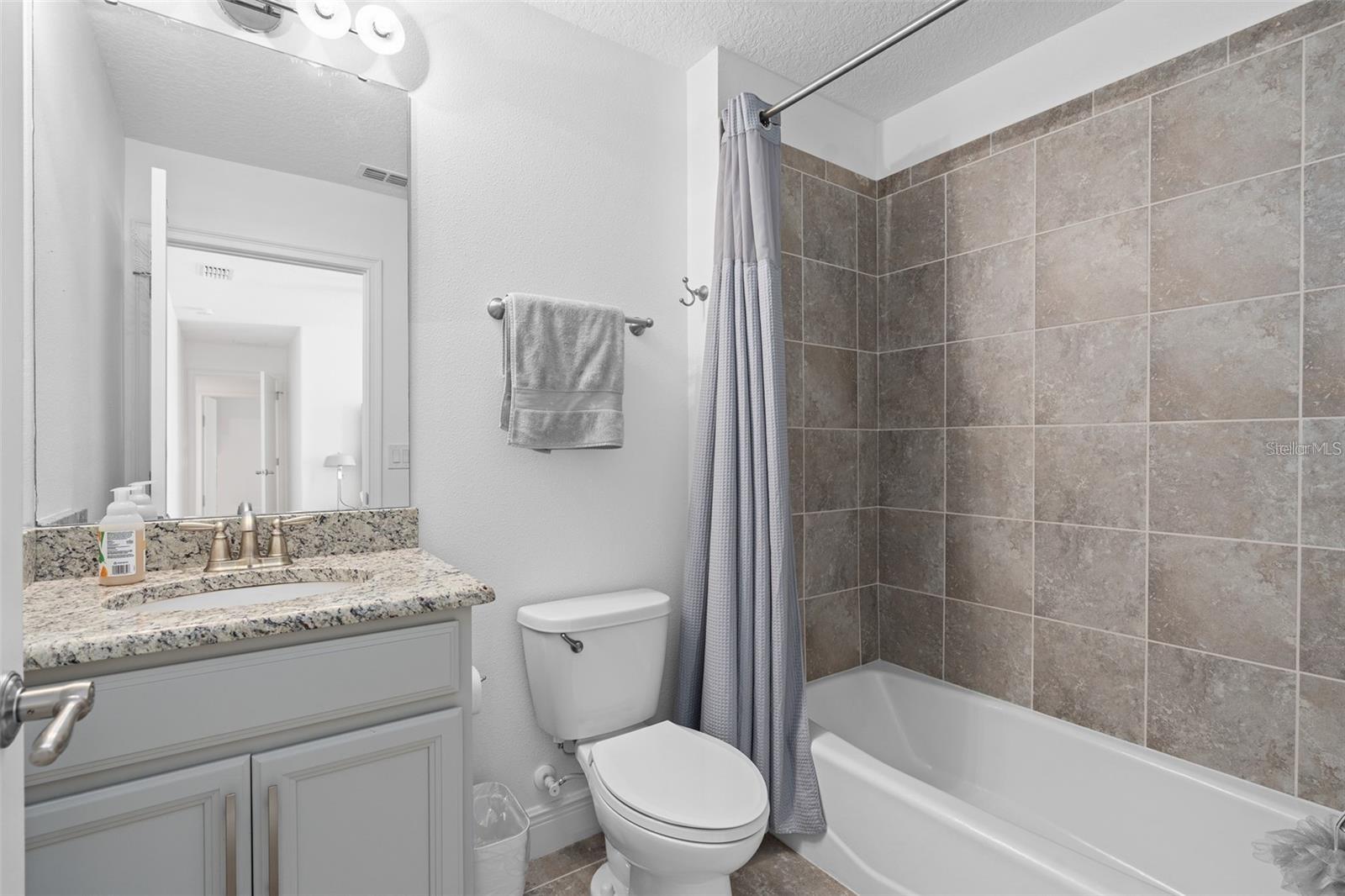 HOLDEN COVE - Residential