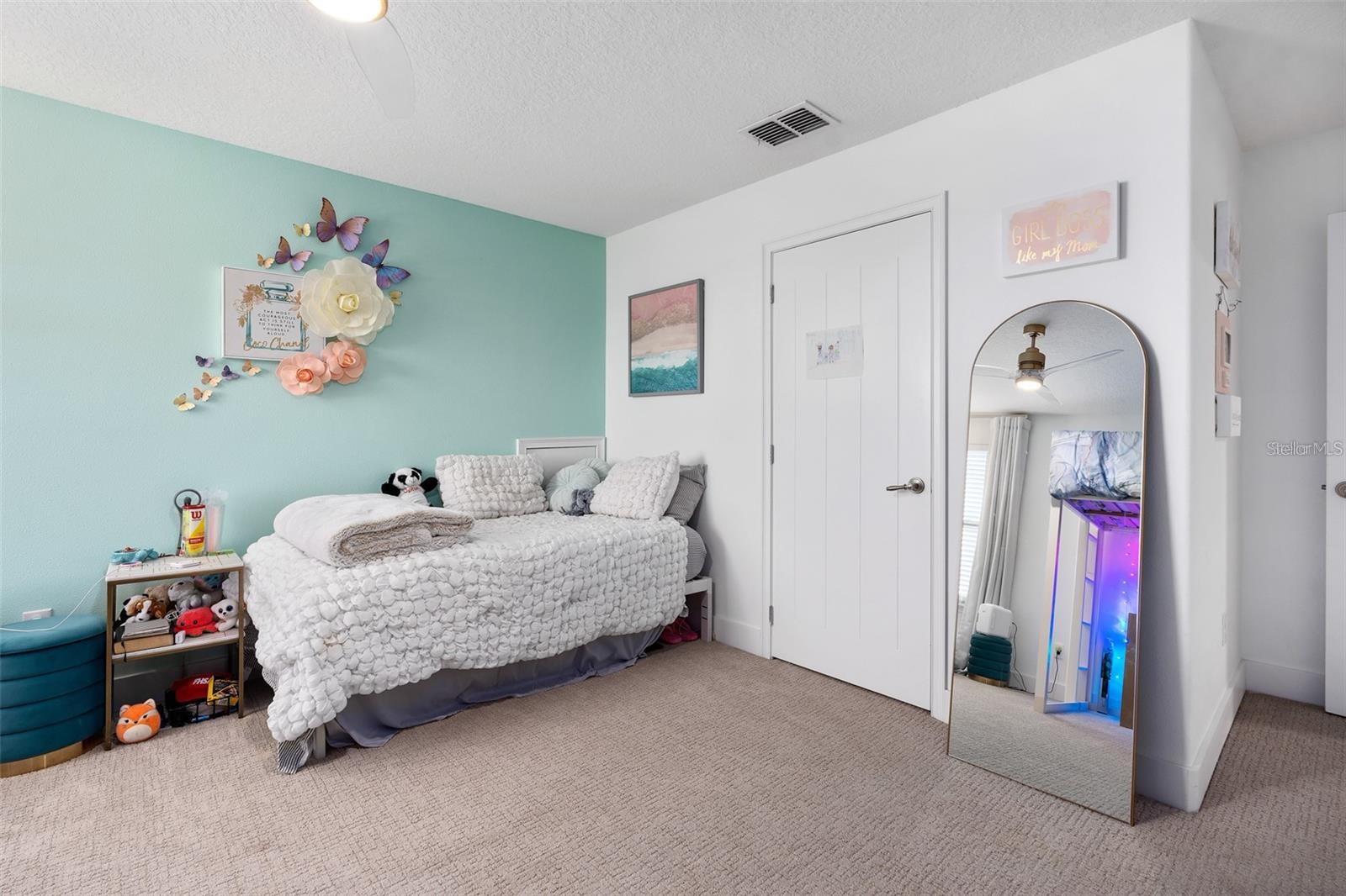 HOLDEN COVE - Residential