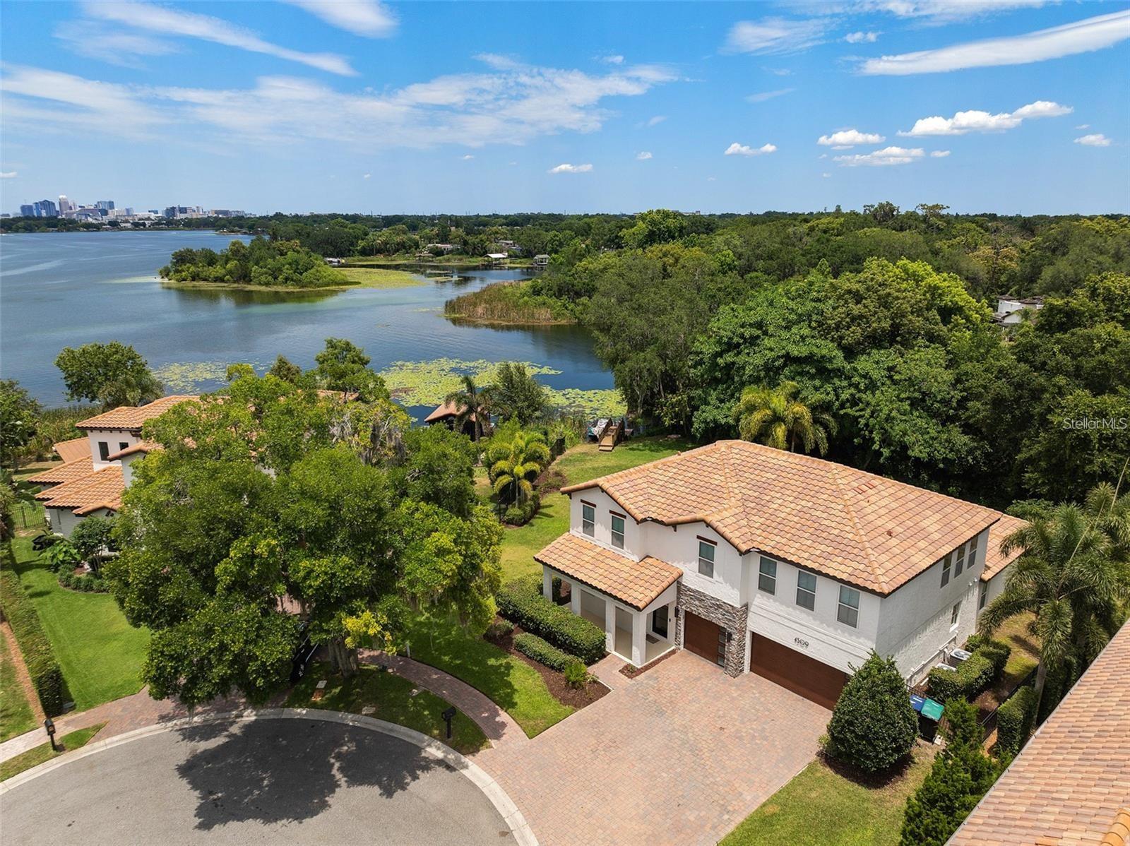 HOLDEN COVE - Residential