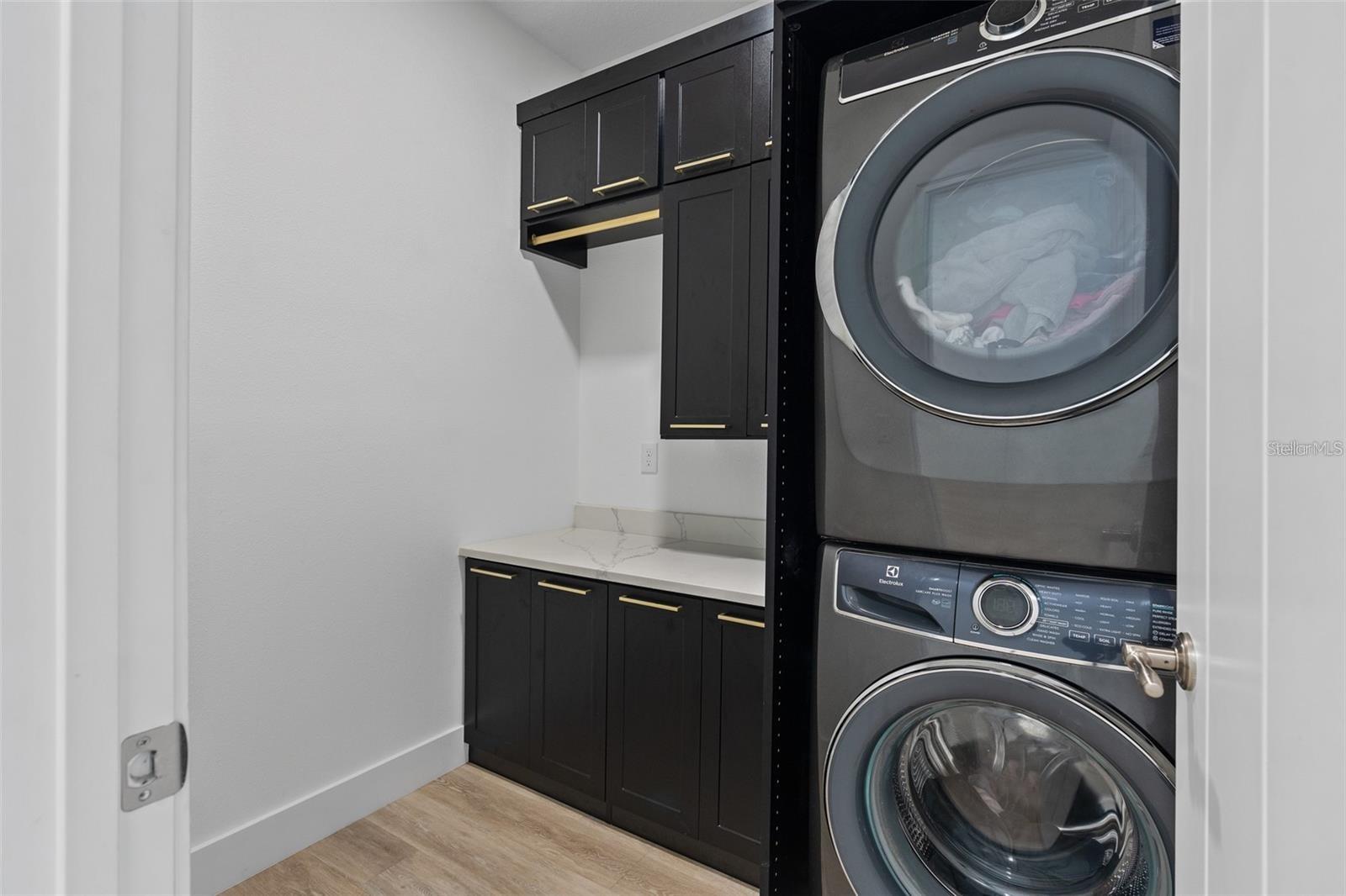 HOLDEN COVE - Residential