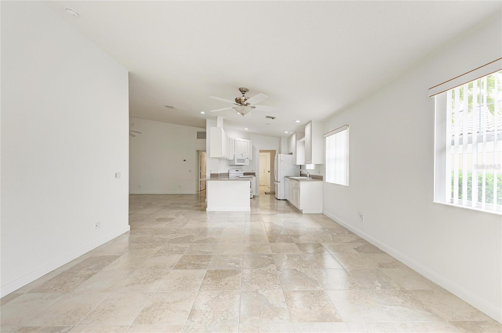 ISLANDWALK/WEST VLGS PH 1A - Residential