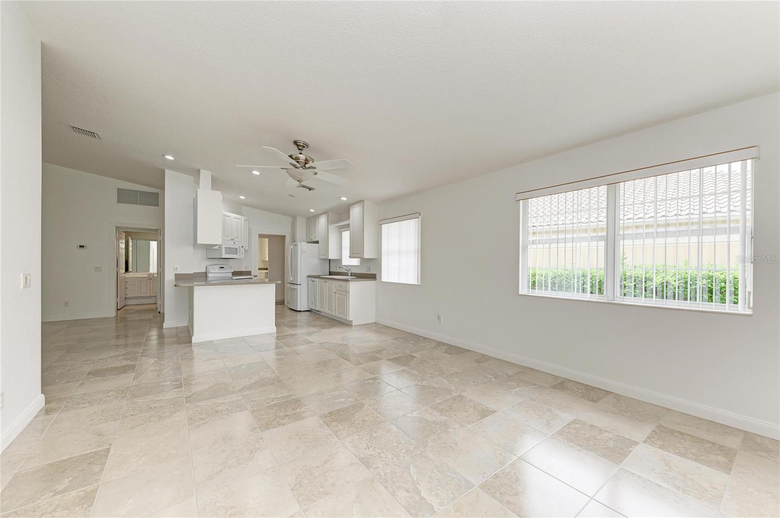 ISLANDWALK/WEST VLGS PH 1A - Residential