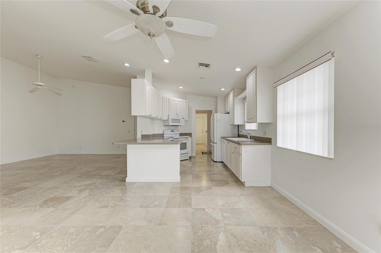 ISLANDWALK/WEST VLGS PH 1A - Residential