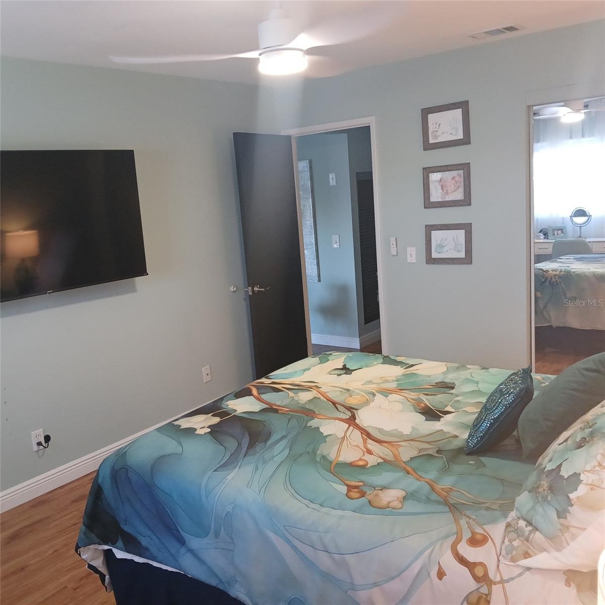 TOWN APTS CONDO - Residential