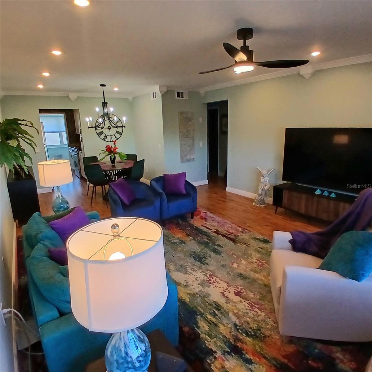 TOWN APTS CONDO - Residential