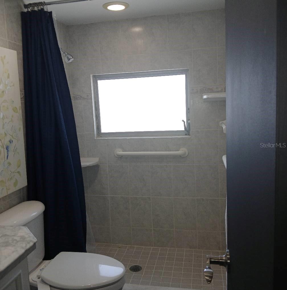 TOWN APTS CONDO - Residential